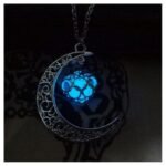 Glowing Ramadan Crescent Necklace – Elegant Spiritual Pendant - Image 3